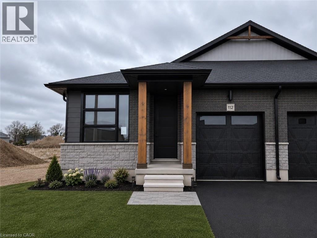 112 THACKERAY Way, Harriston