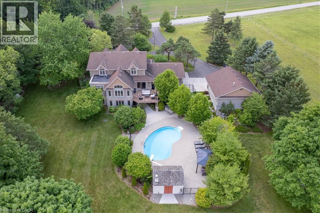 1635 SANDHILLS Road, New Hamburg