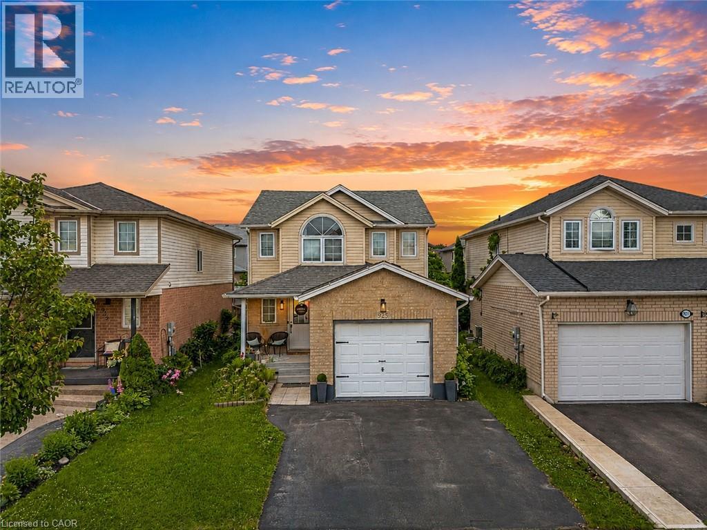 925 COPPER LEAF Crescent, Kitchener