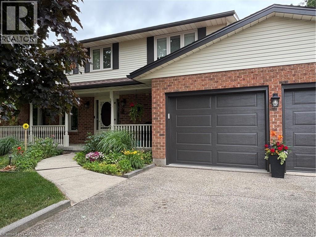 216 ALDERVIEW Drive, New Dundee