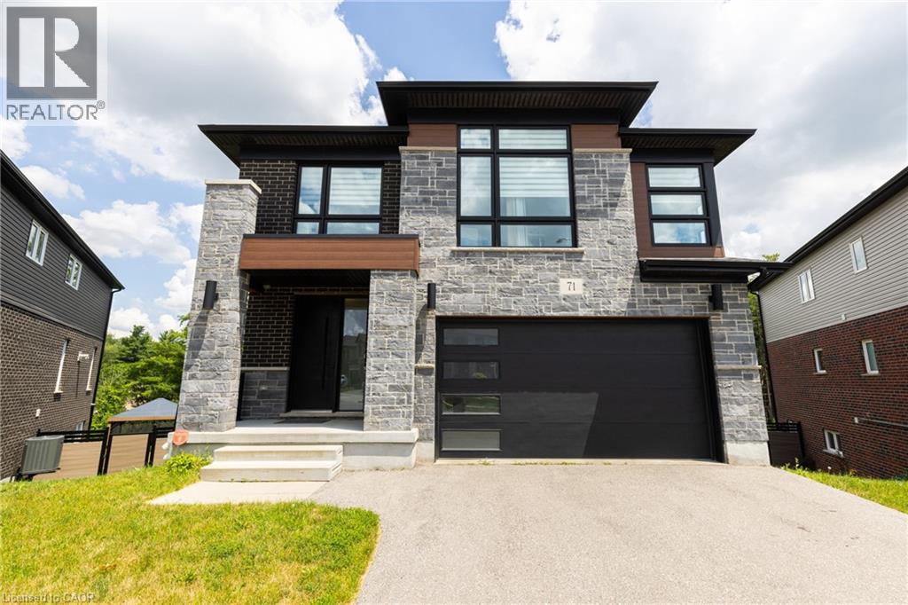 71 IAN ORMSTON Drive, Waterloo