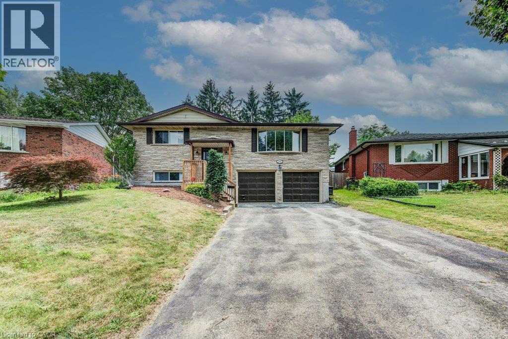 109 WHITE OAK Place, Waterloo