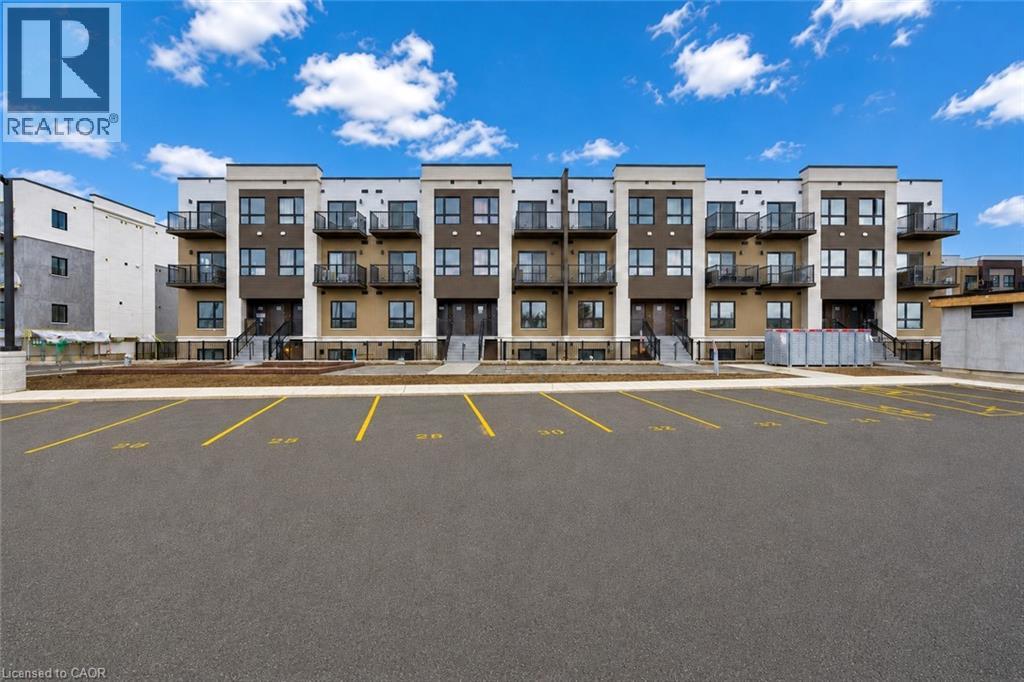 25 PALACE Street UnitNo. Q24, Kitchener