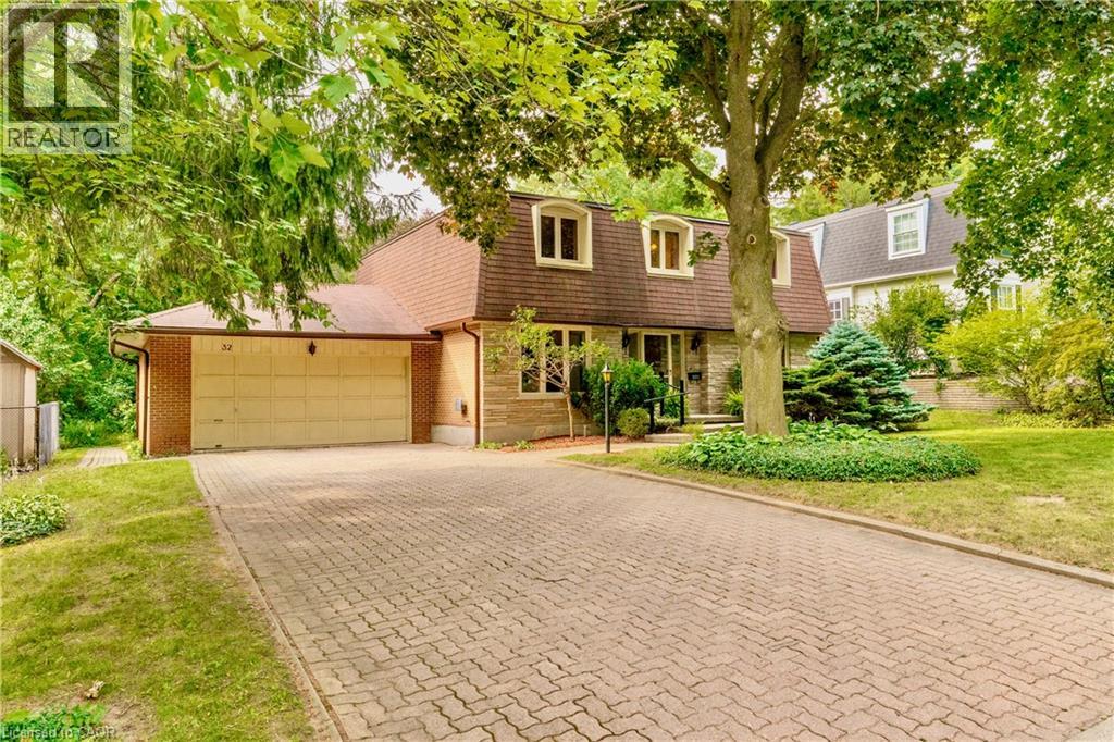 32 WAVERLEY Drive, Guelph