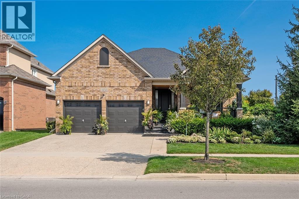 4252 SARAZEN Drive, Burlington