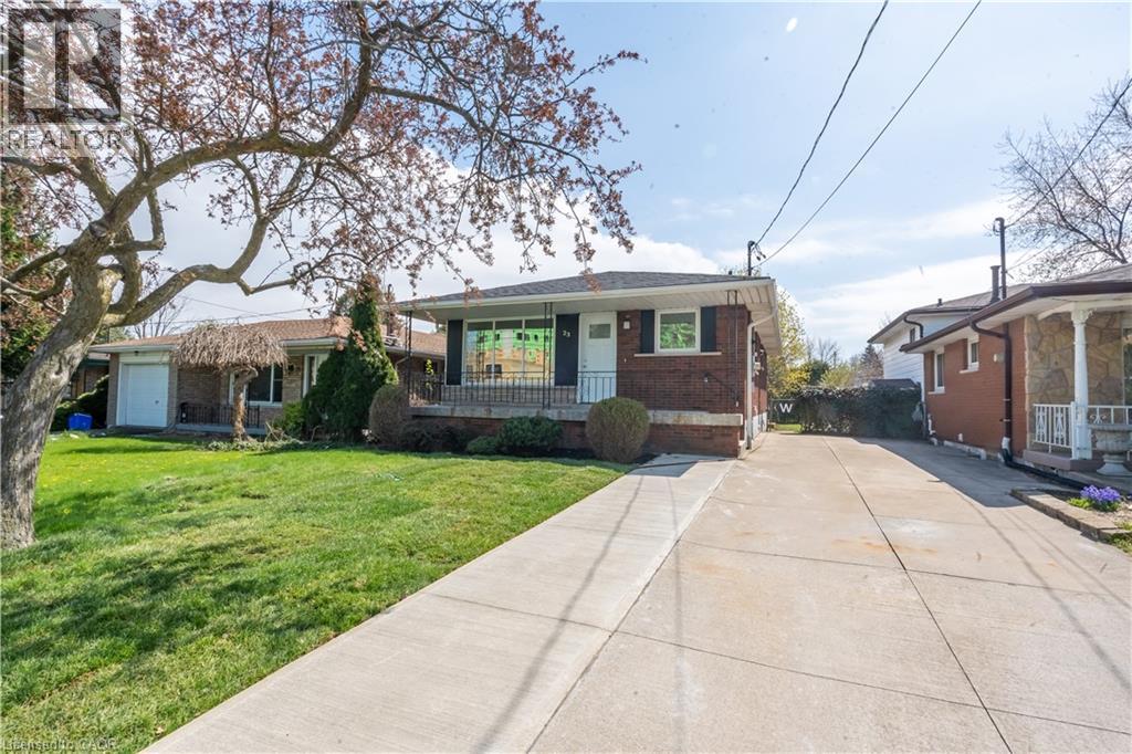 23 TYRONE Drive, Hamilton