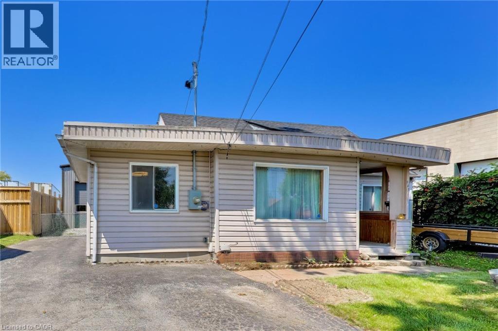 327 DEWITT Road, Stoney Creek