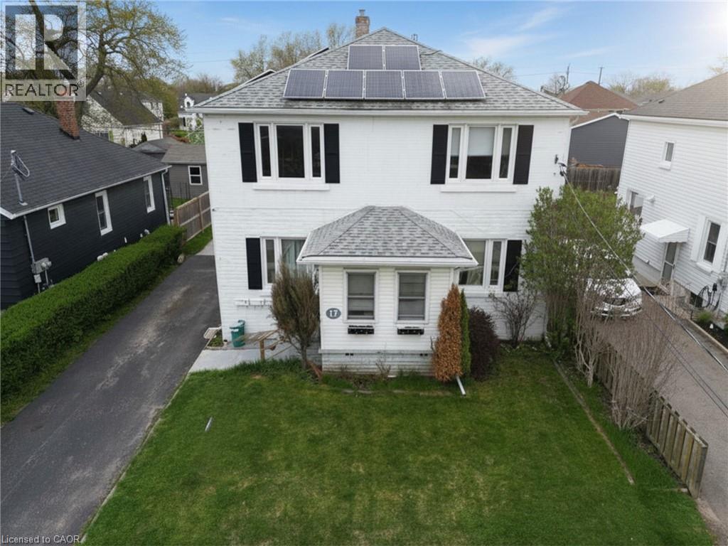 17 LYONS Avenue, Welland
