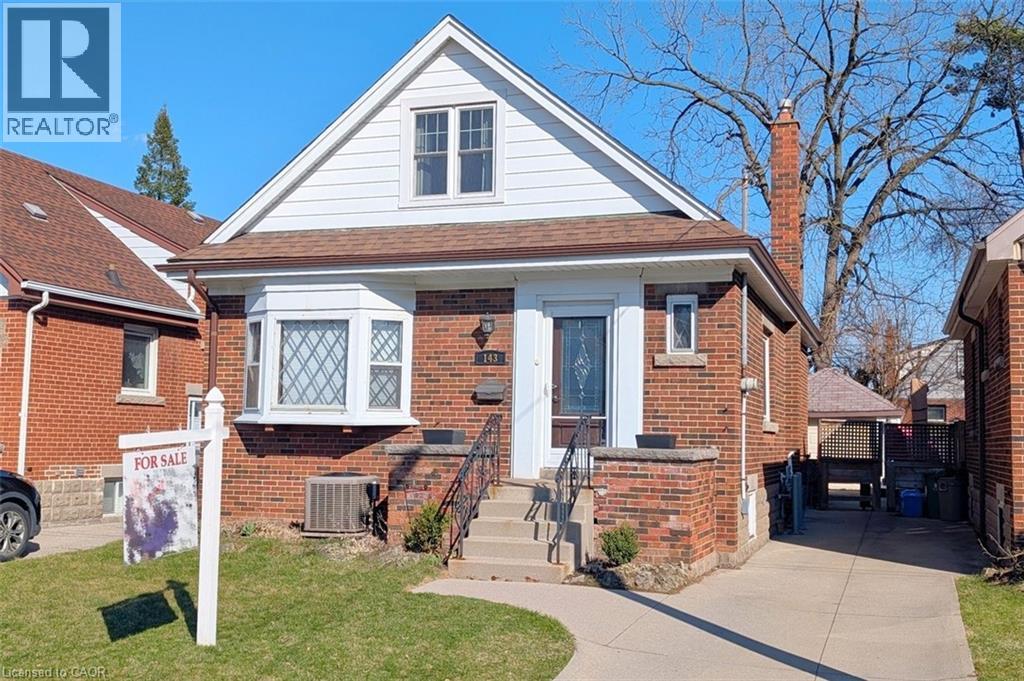 143 HUXLEY Avenue S, Hamilton