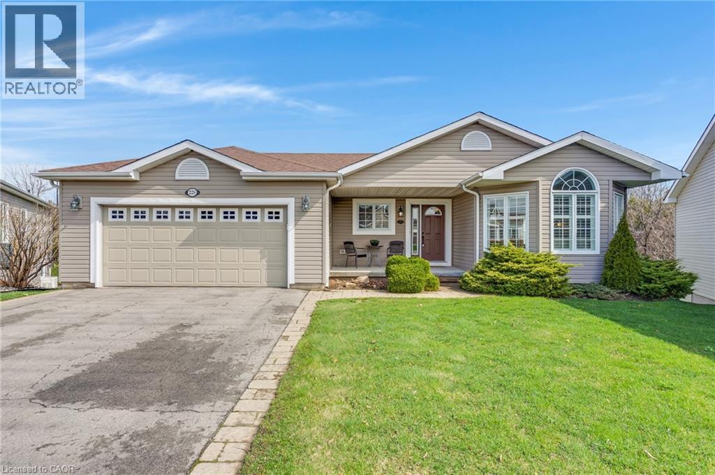 228 GLENARIFF Drive, Freelton