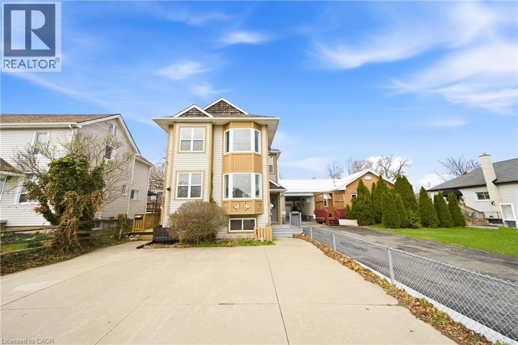 233B VINE Street, St. Catharines
