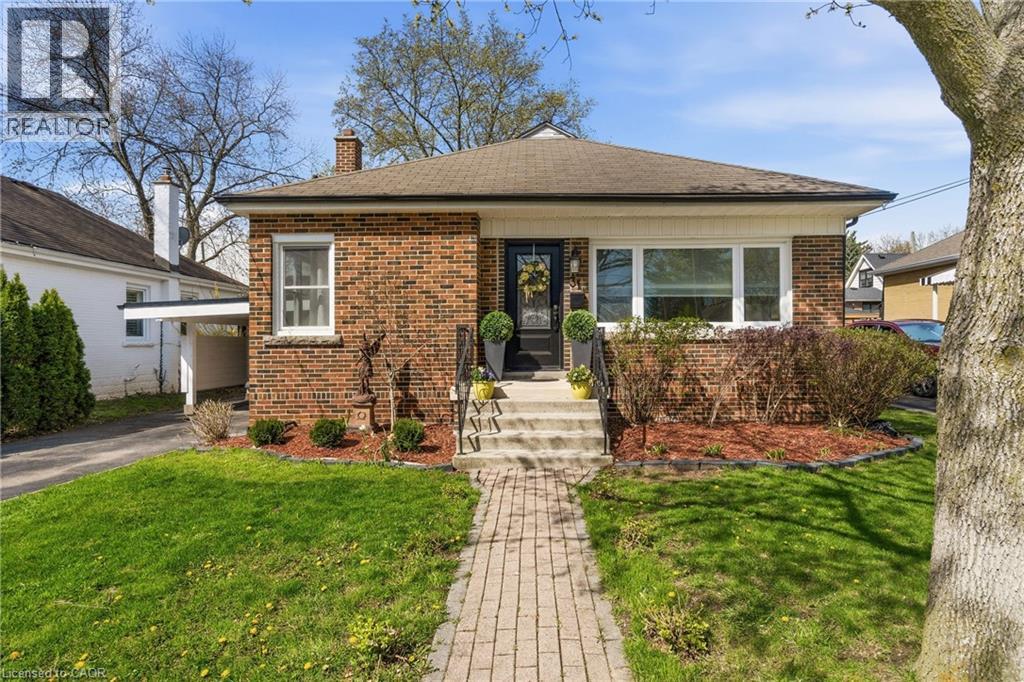31 CAMERON Avenue, Dundas