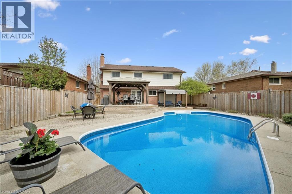 625 PINE ISLAND Crescent, Waterloo