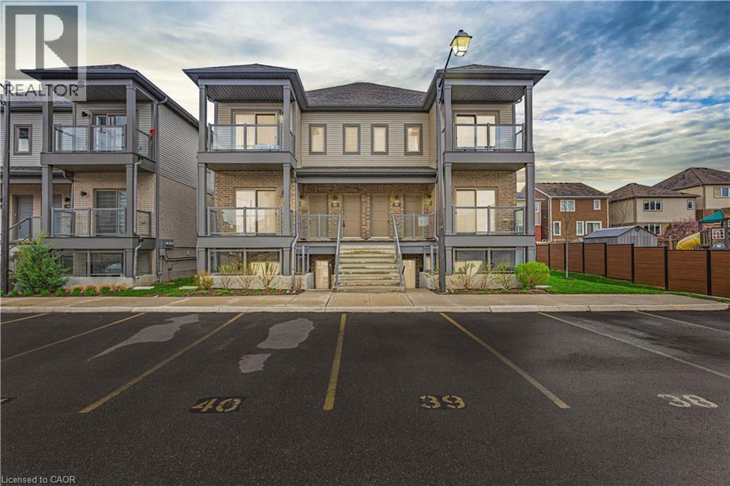 205 WEST OAK Trail UnitNo. 42, Kitchener