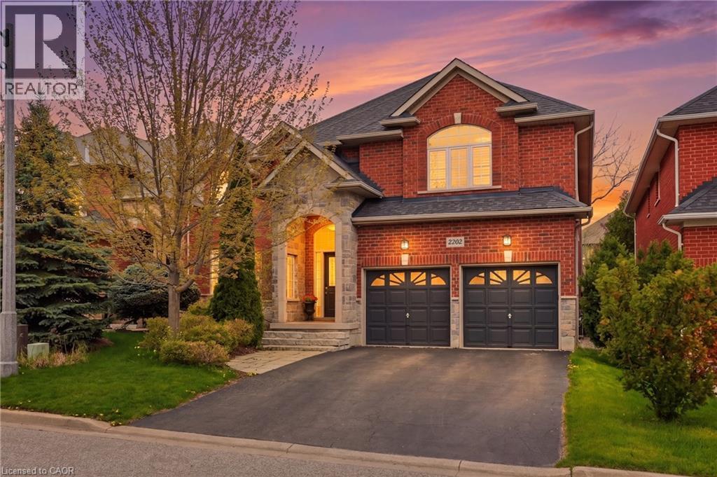 2202 BROOKHAVEN Crescent, Oakville