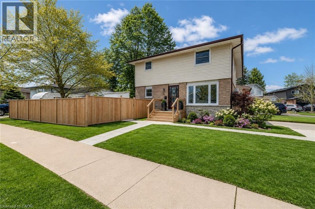 35 MOCKINGBIRD Drive, Elmira
