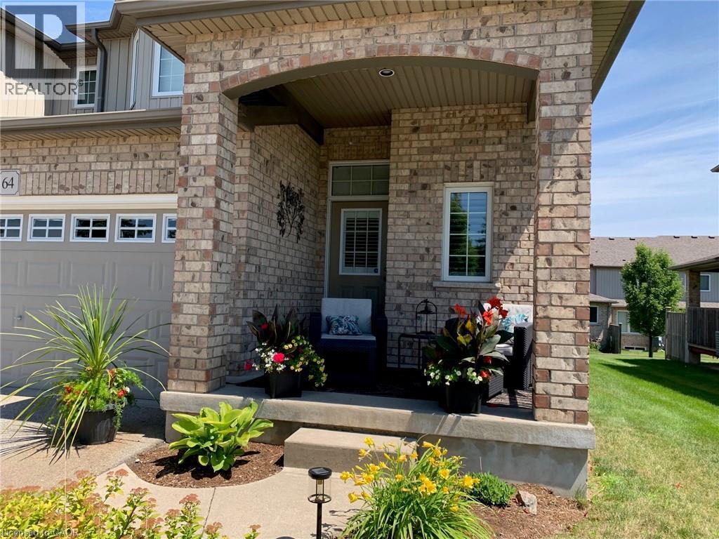 31 TOWNSEND Drive UnitNo. 64, Breslau