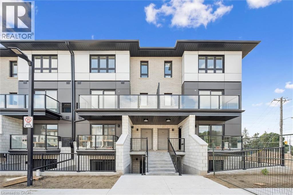 410 NORTHFIELD Drive W UnitNo. D13, Waterloo