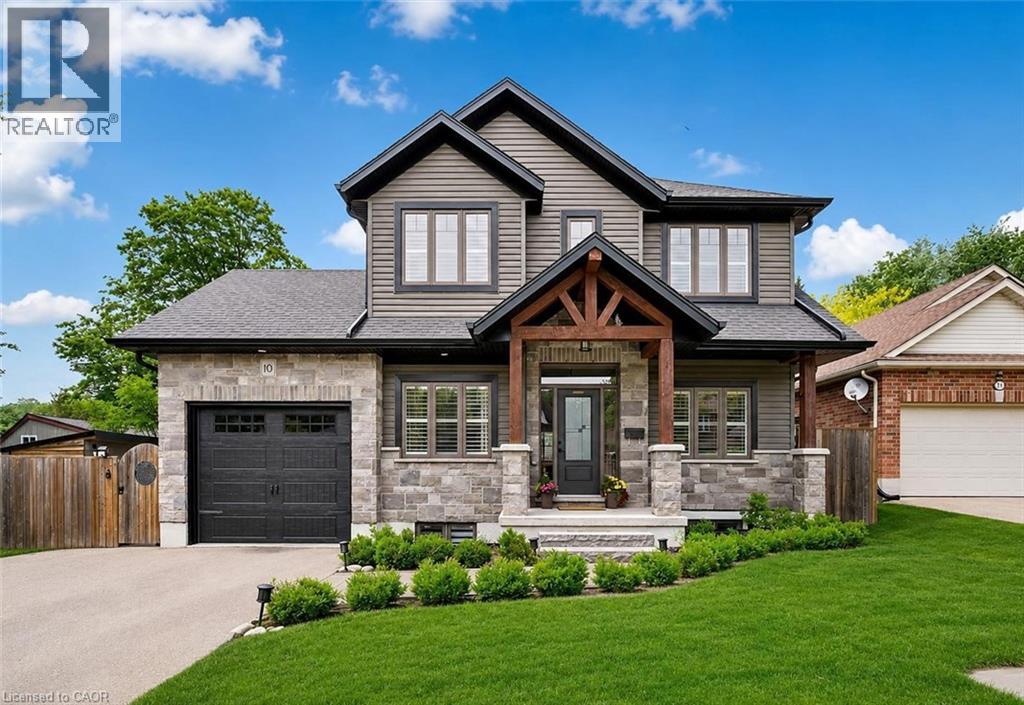10 CRAIGHEAD Drive, Fergus