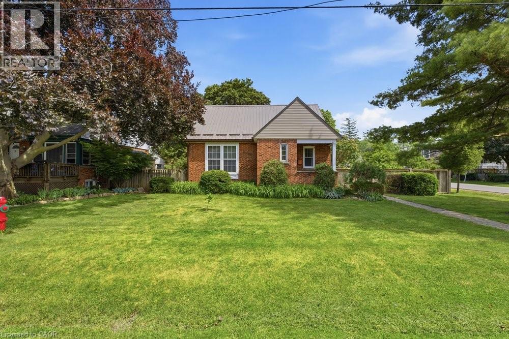 96 FIRST Street N, Stoney Creek