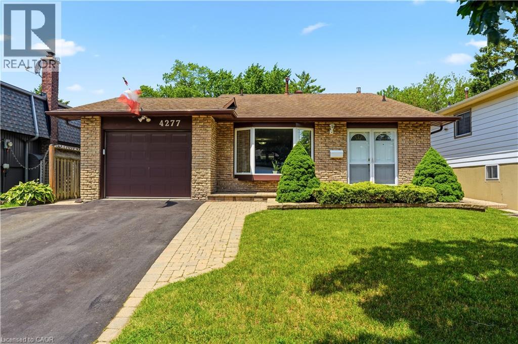 4277 LONGMOOR Drive, Burlington