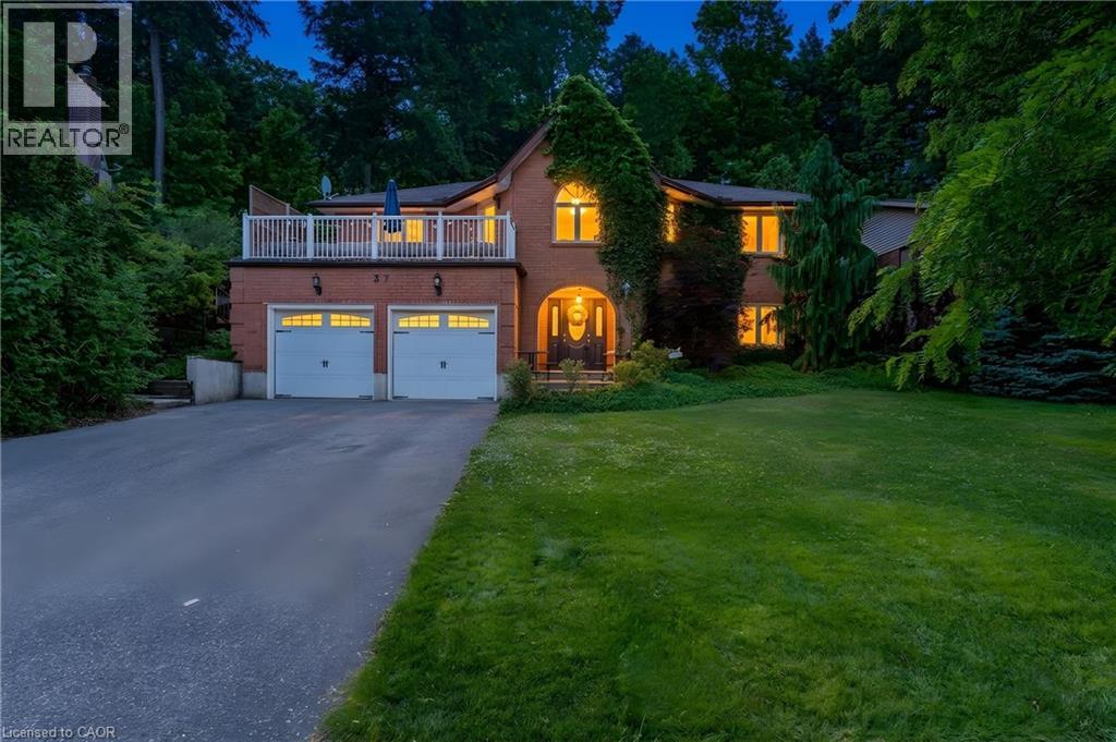 37 YELLOW BIRCH Drive, Kitchener