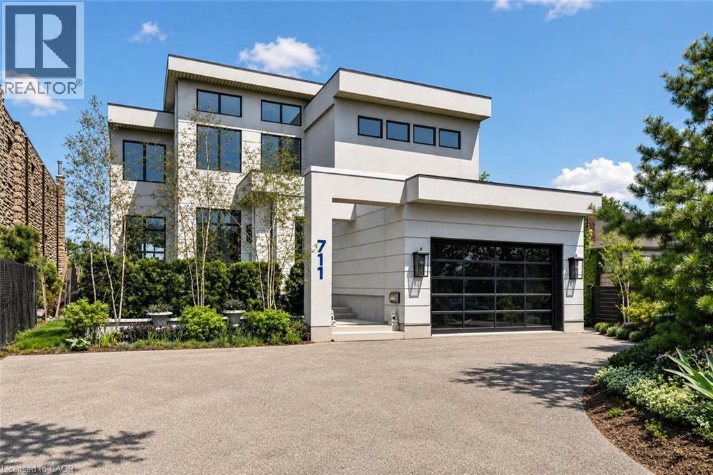 711 BEACH Boulevard, Hamilton