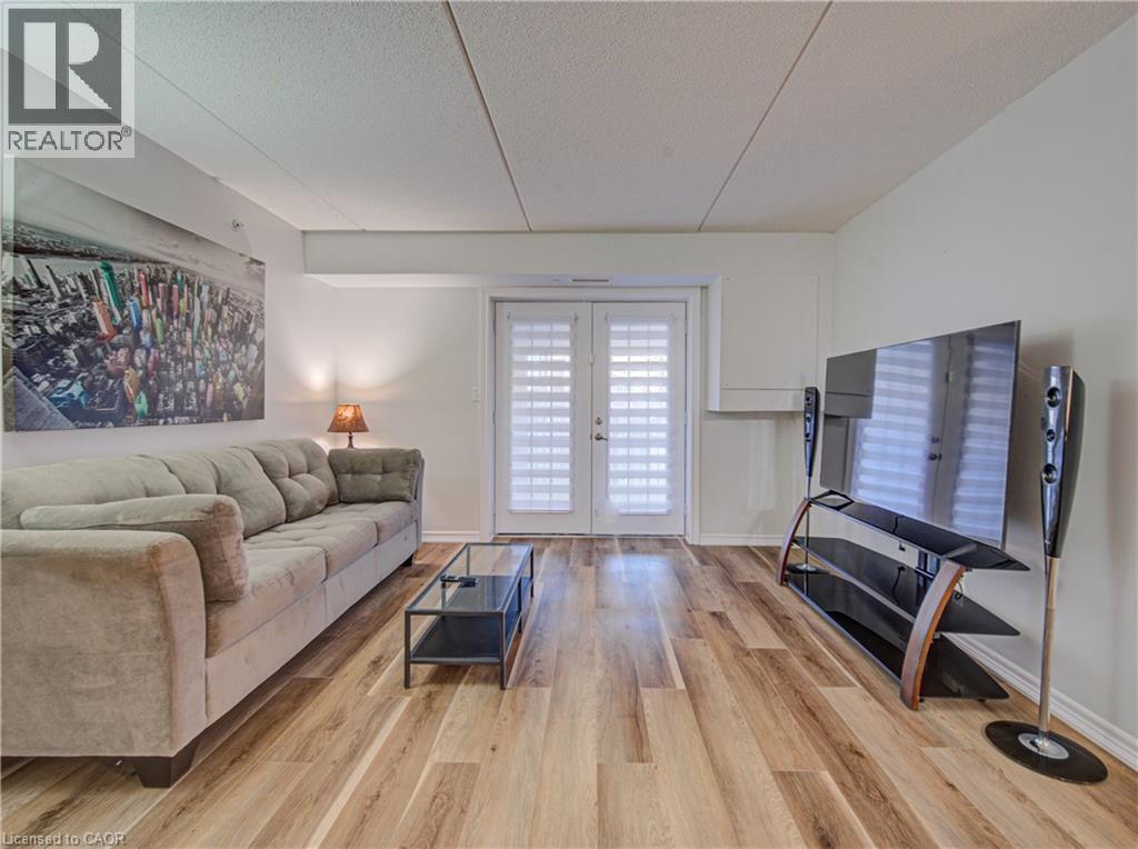 1490 BISHOPS Gate UnitNo. 106, Oakville