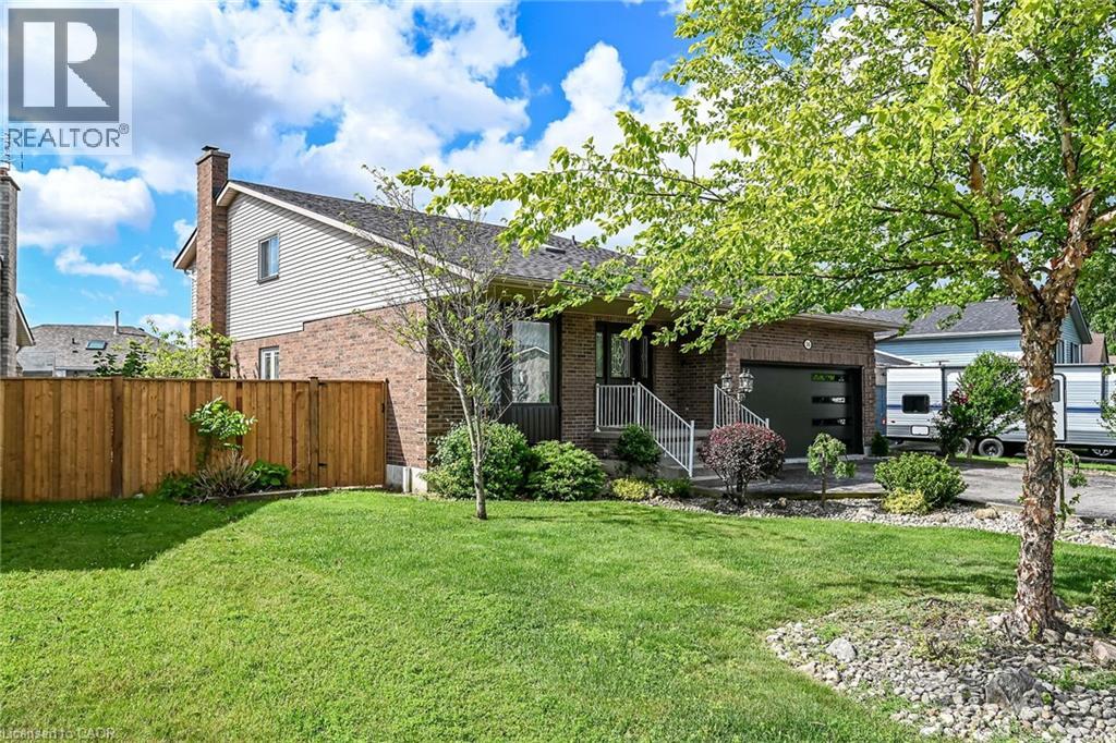 26 MCMASTER Drive, Caledonia