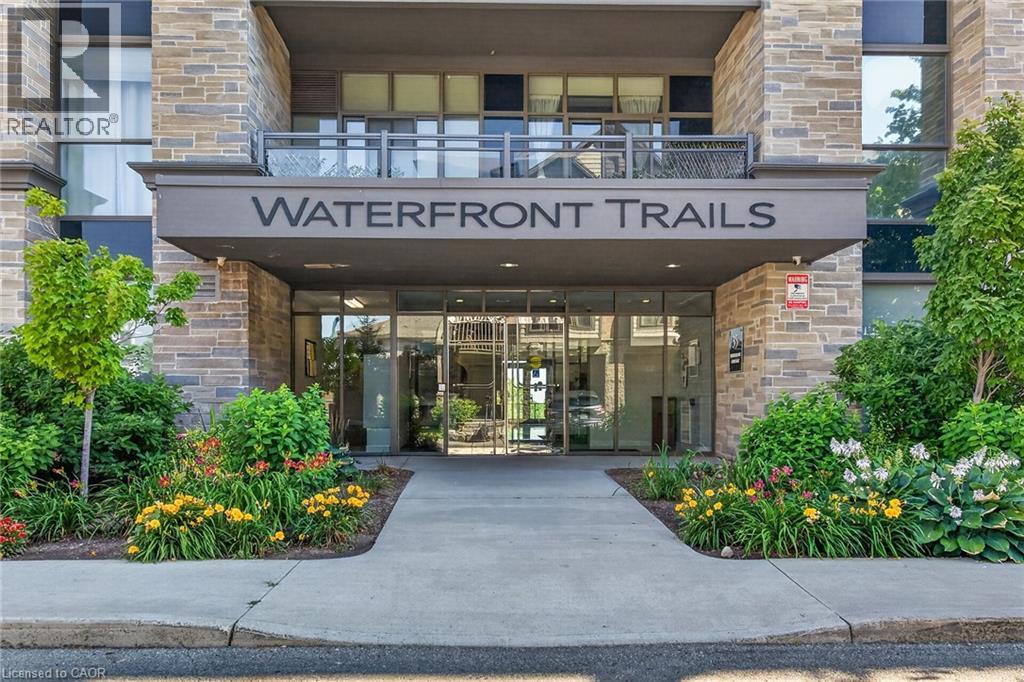 35 SOUTHSHORE Crescent UnitNo. 122, Hamilton