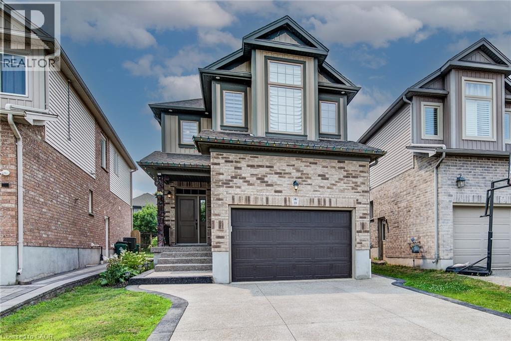 19 SPRINGCREEK Street, Kitchener