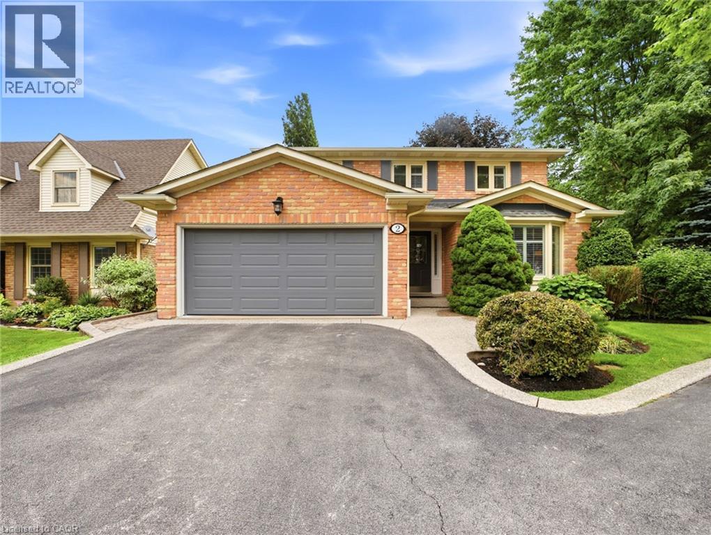2 CHARTERHOUSE Crescent, Ancaster