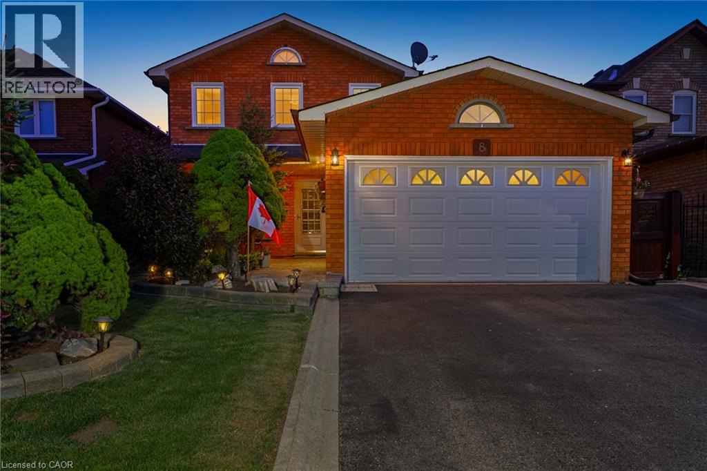 8 COCHRANE Avenue, Brampton