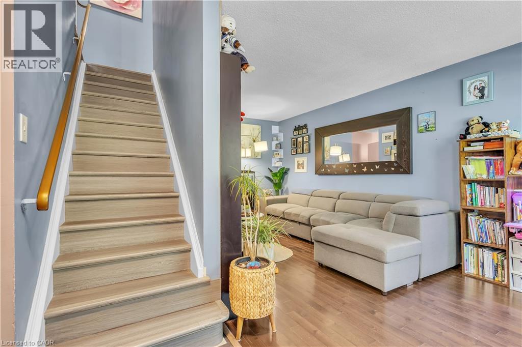 375 PIONEER Drive UnitNo. 7, Kitchener