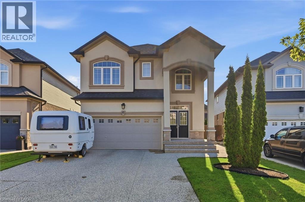 41 AQUASANTA Crescent, Hamilton