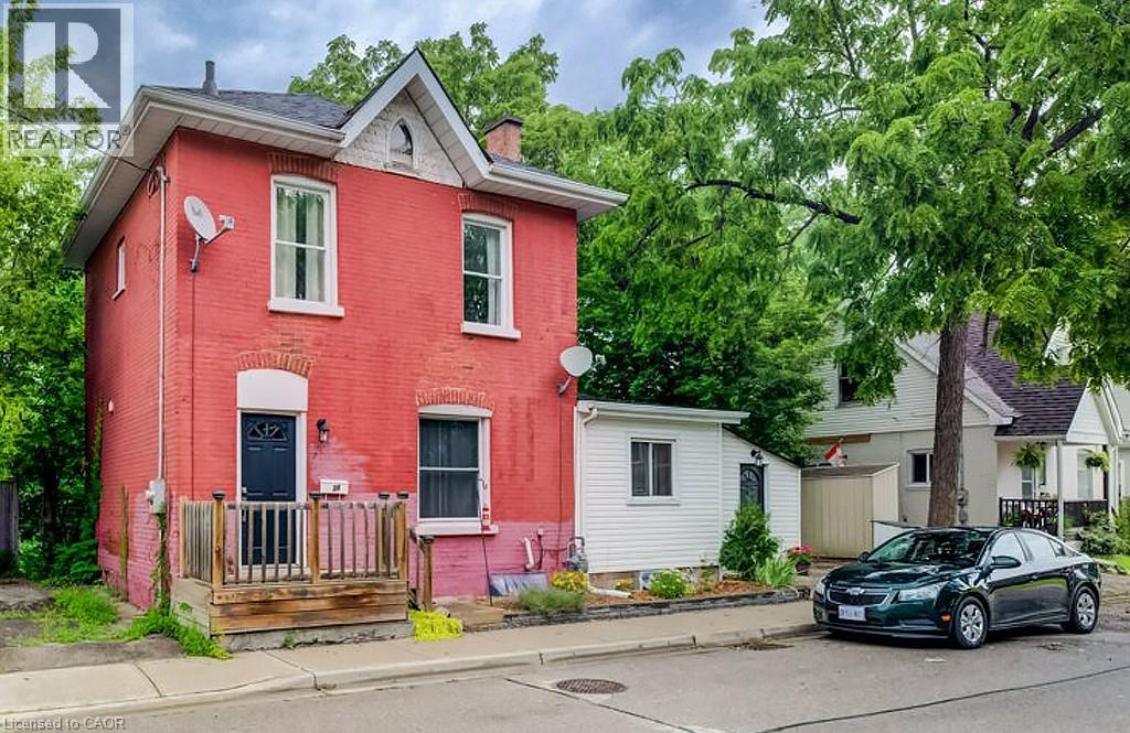 38 ROSE Avenue, Brantford