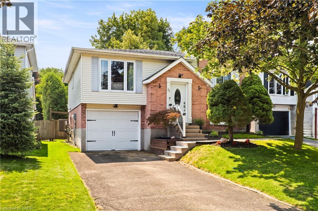 21 GOLDEN MEADOW Crescent, Kitchener