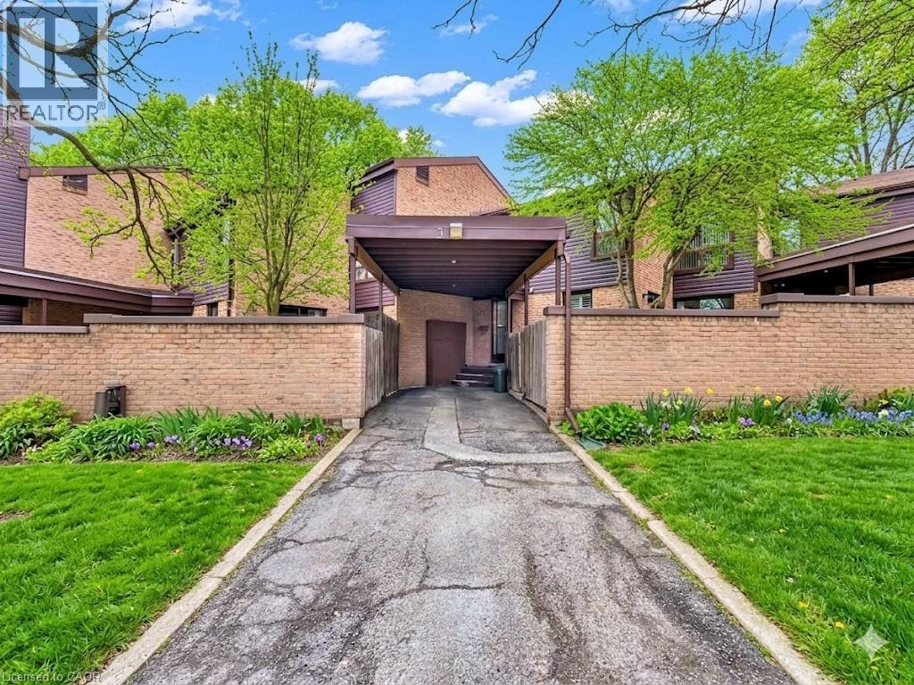 28 UNDERHILL Crescent UnitNo. 3, Kitchener