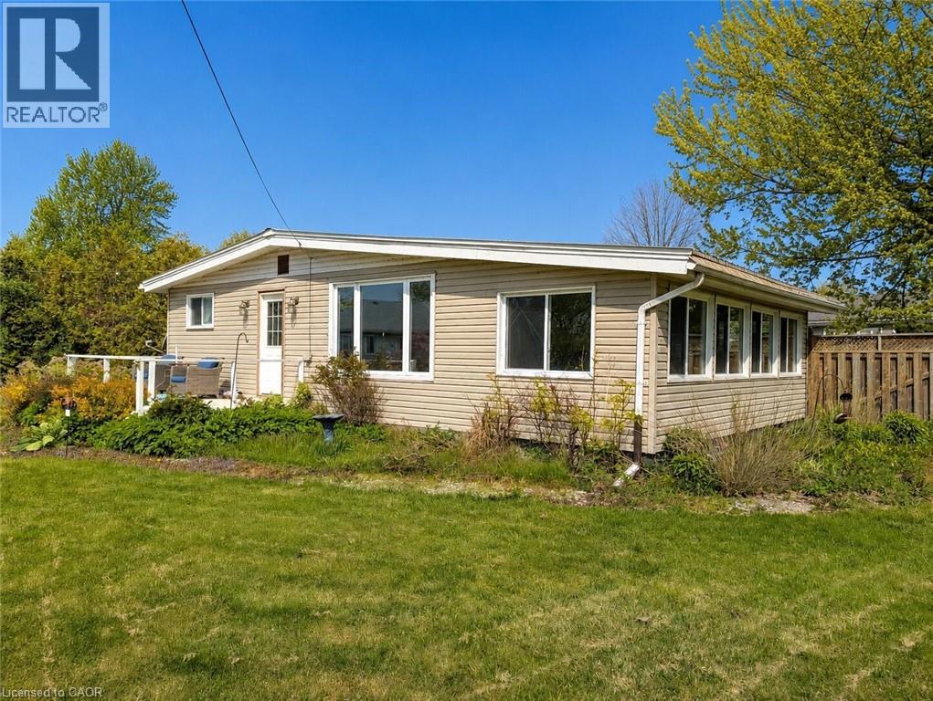 18 KENNETH Avenue, Port Dover