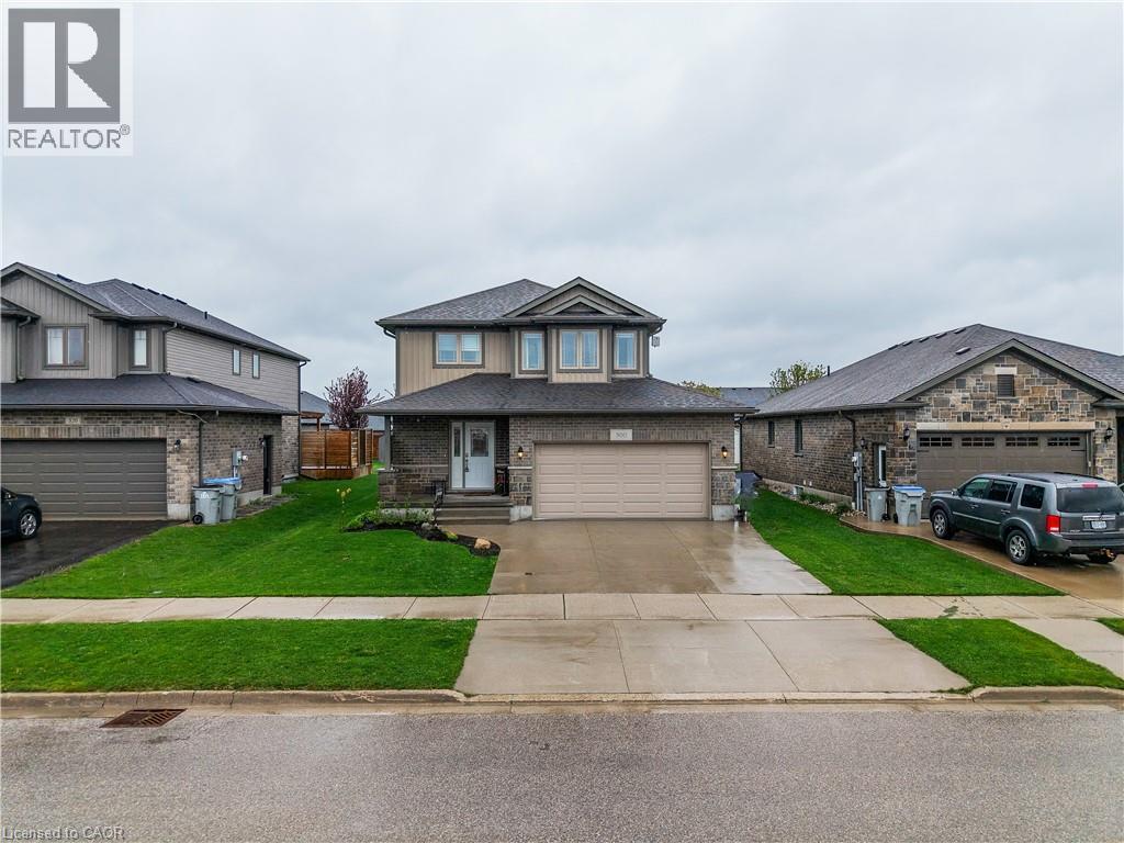 300 HUTTON Street E, Listowel