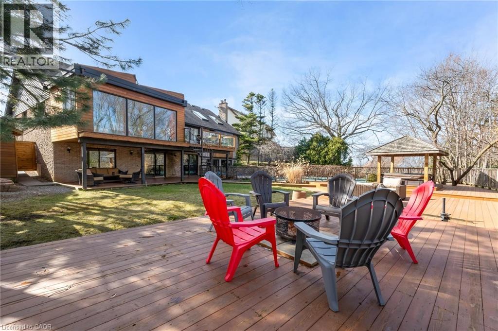 39 HILTS Drive, Stoney Creek