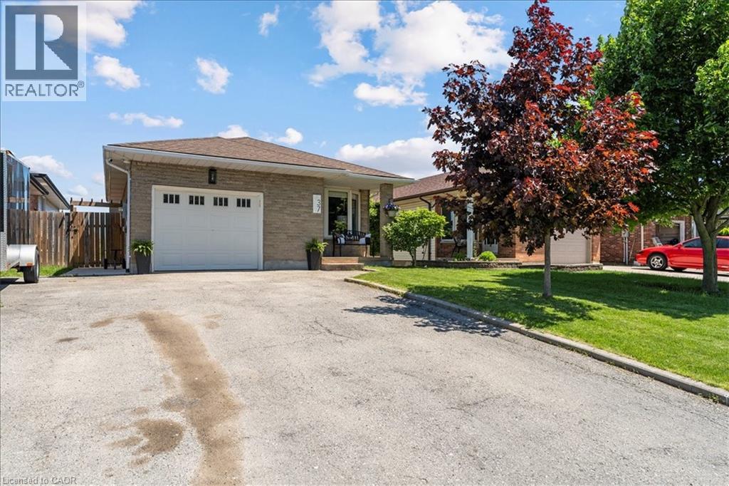 37 NORTHRIDGE Drive, Lincoln