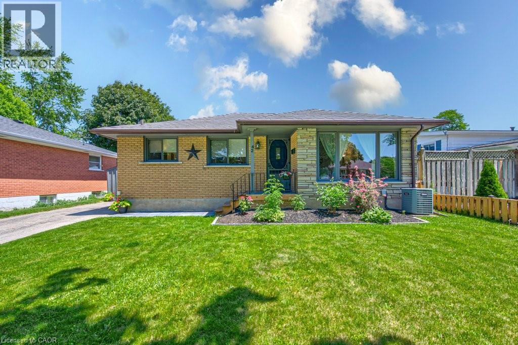42 MORNING DEW Drive, Brantford