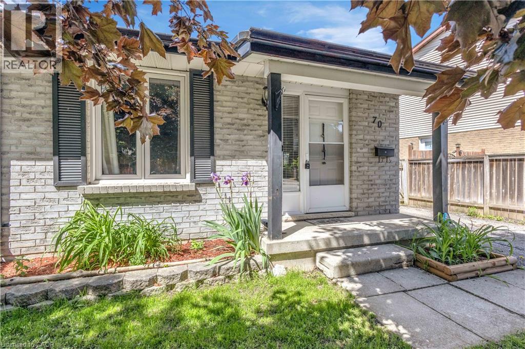 70 NASKAPI Street, Woodstock