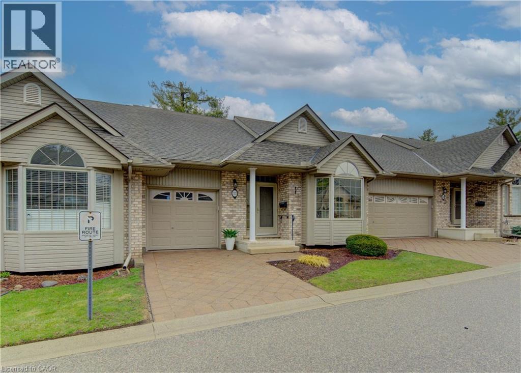 74 AUTUMN RIDGE Trail UnitNo. 33, Kitchener
