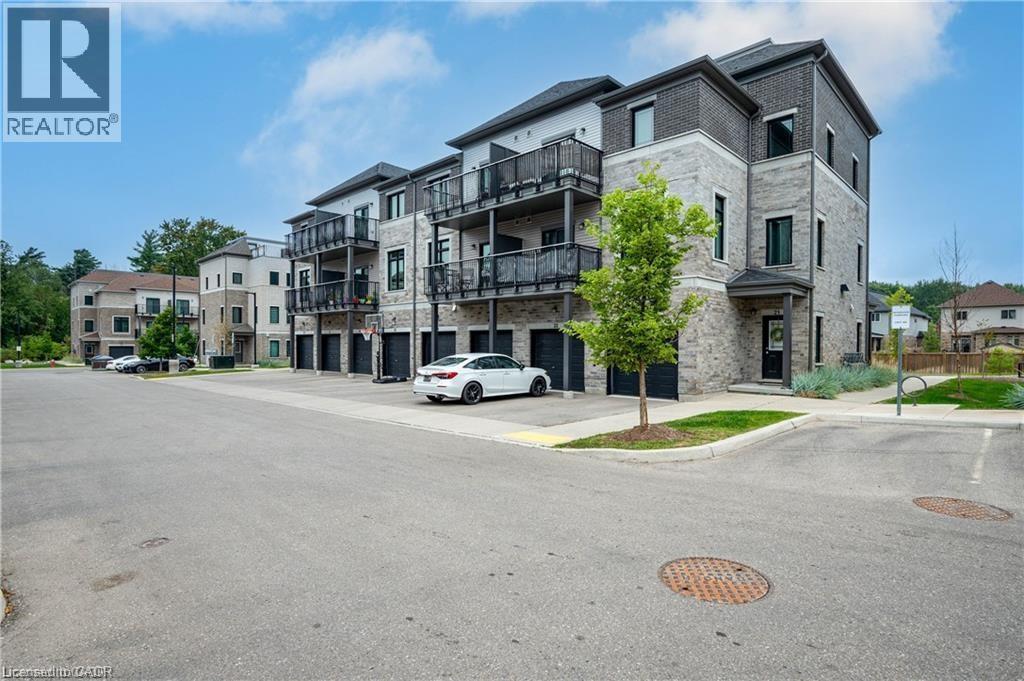 107 WESTRA Drive UnitNo. 27, Guelph