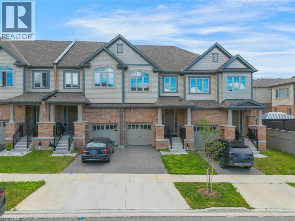 8 ROYWOOD Street, Kitchener