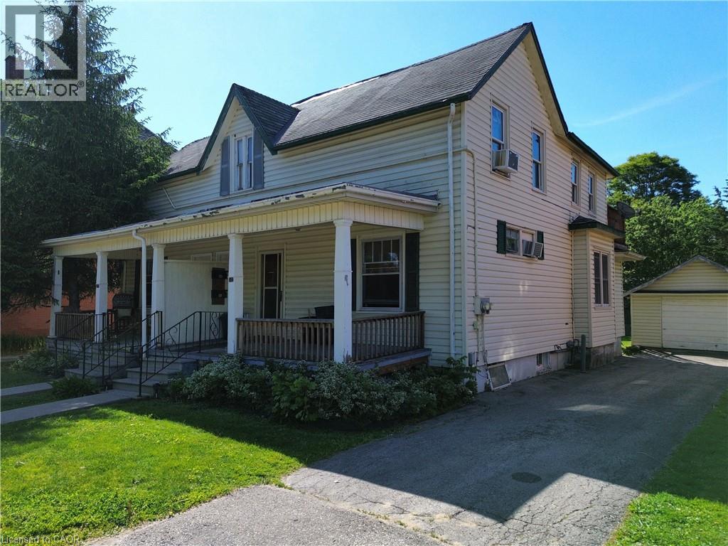 102 STANLEY Street, Simcoe