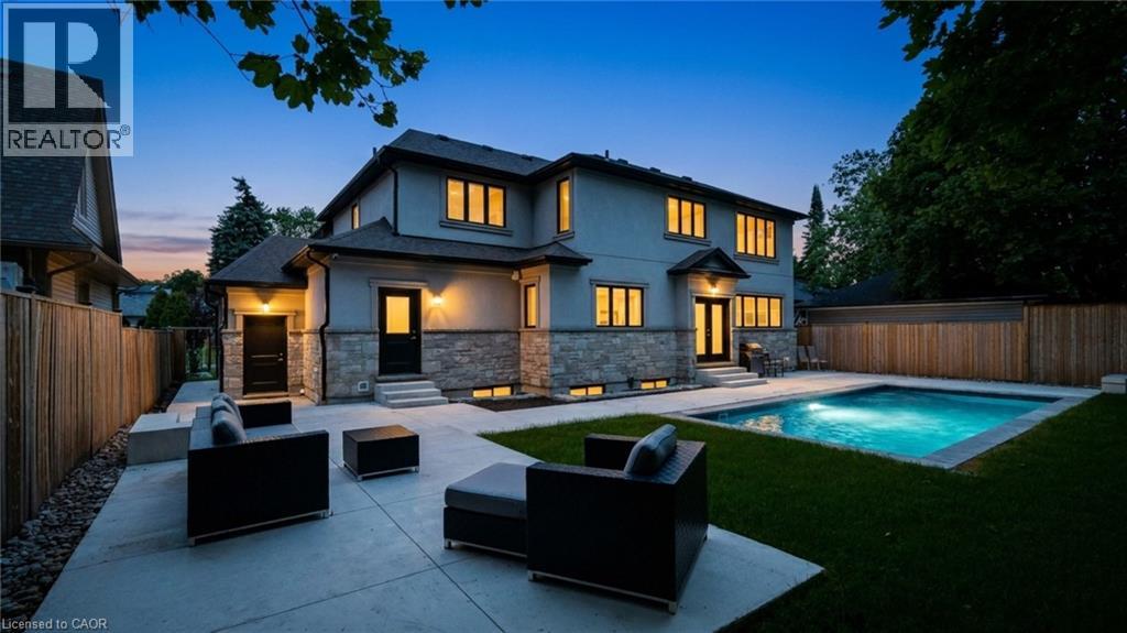 540 WEIR Avenue, Oakville