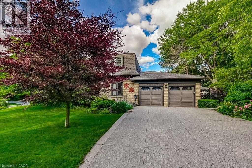 215 BRIAR HILL Crescent, Ancaster